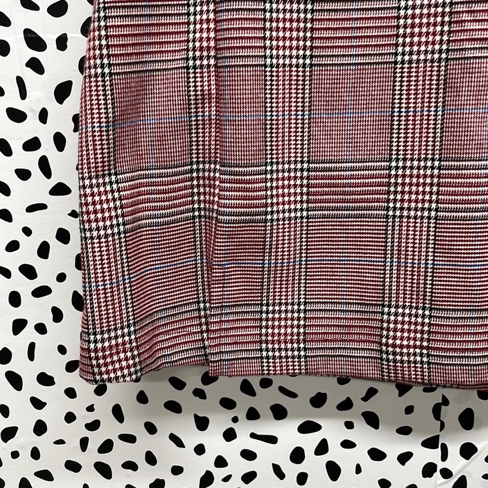 Brandy Melville Pink Plaid Mini Skirt - Picture 2 of 5